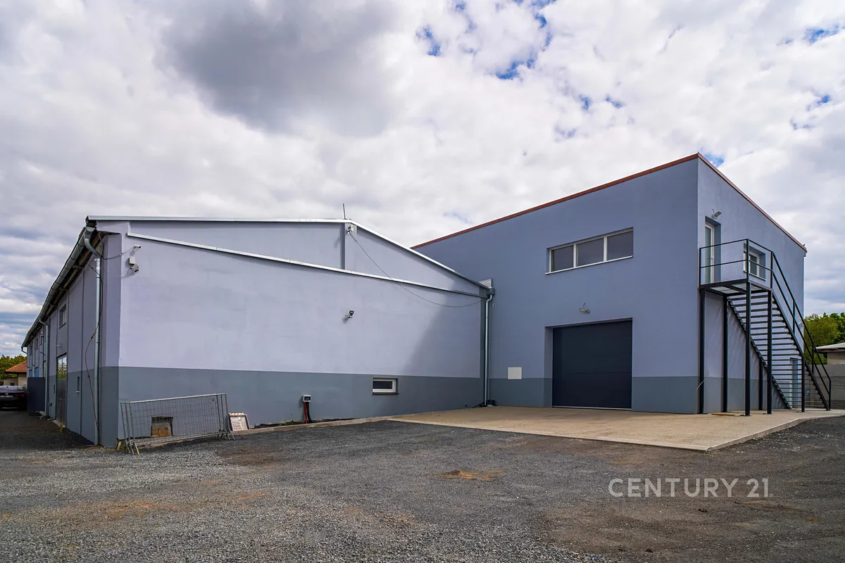 Prodej skladového prostoru 470 m²